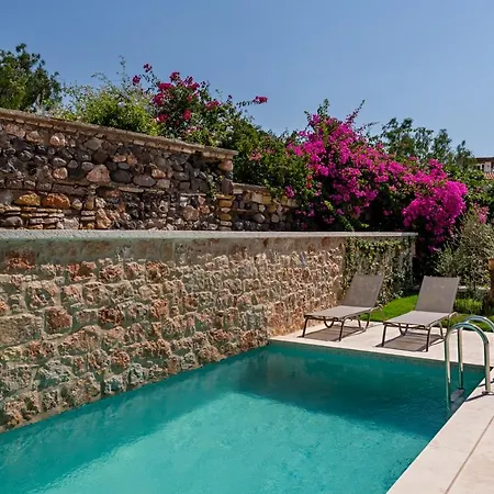 Atrium Taş Otel Çeşme