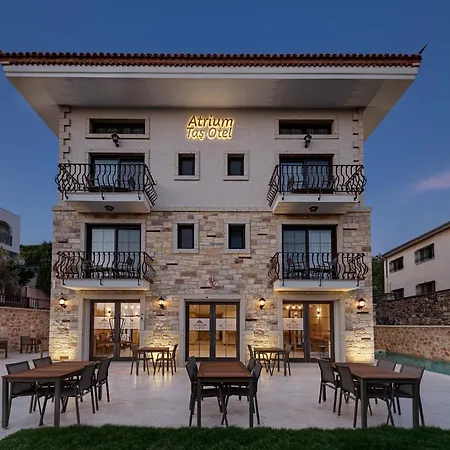 Atrium Taş