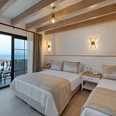 Atrium Taş Otel Çeşme