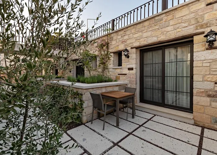 Atrium Tas Çeşme